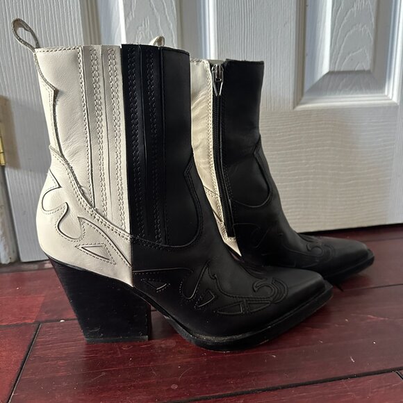 Dolce Vita Beaux Boot: Size 7, Black and White Leather - Picture 3 of 8